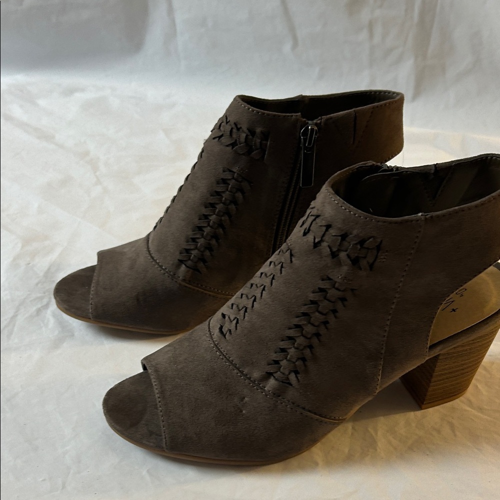 Chic Dark Brown Peep-Toe Heeled Boots